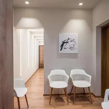 Amalia's Luxury 2 Apartment